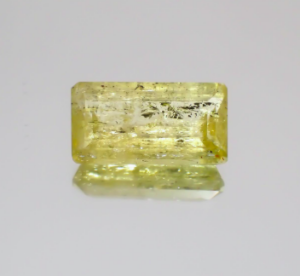 インペリアルトパーズ（宝石名トパーズ）ブラジル産 3.77ct 識別済 12.2×6.4mm前後
